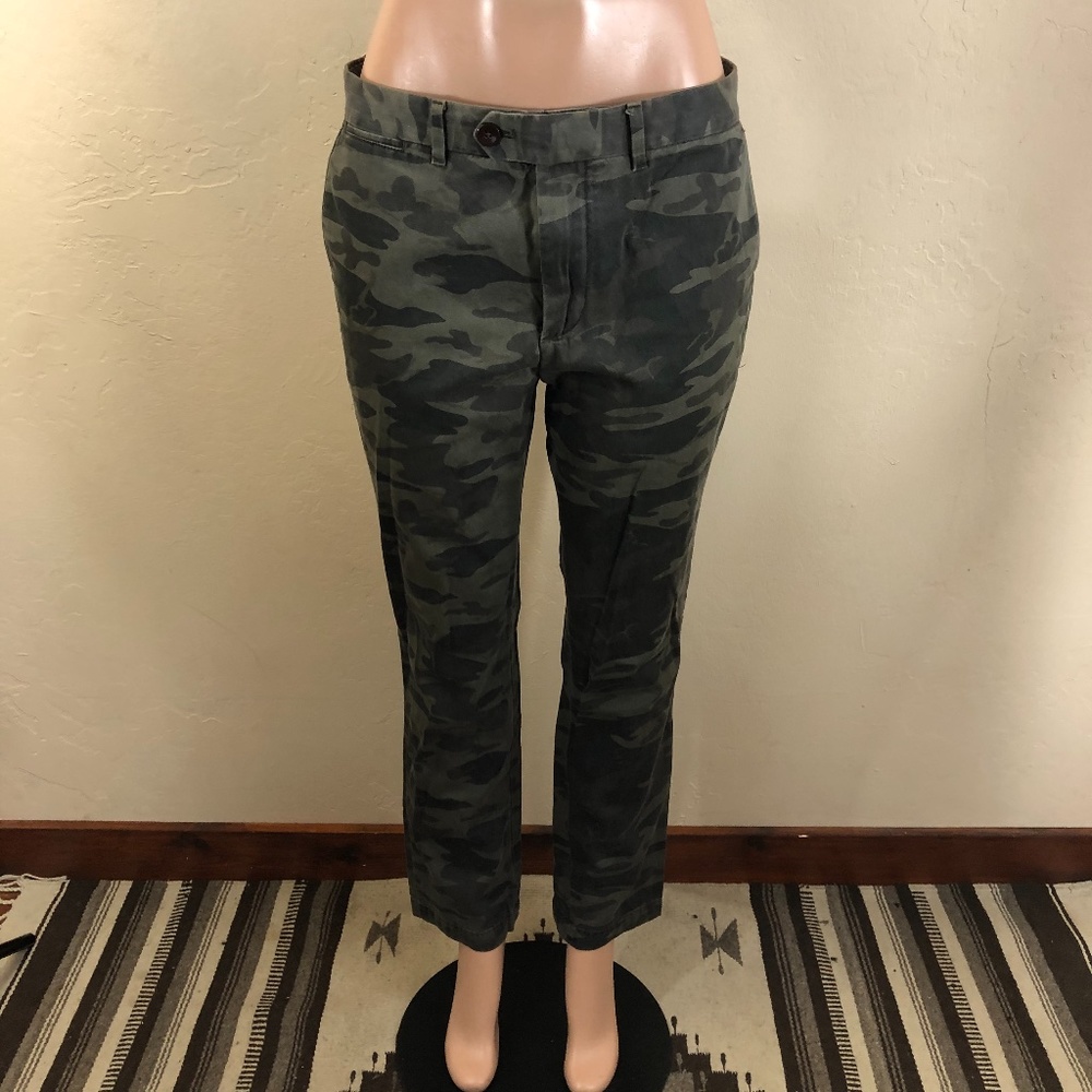 Banana Republic Slim Fit Camo Pants ~ 32 x 30